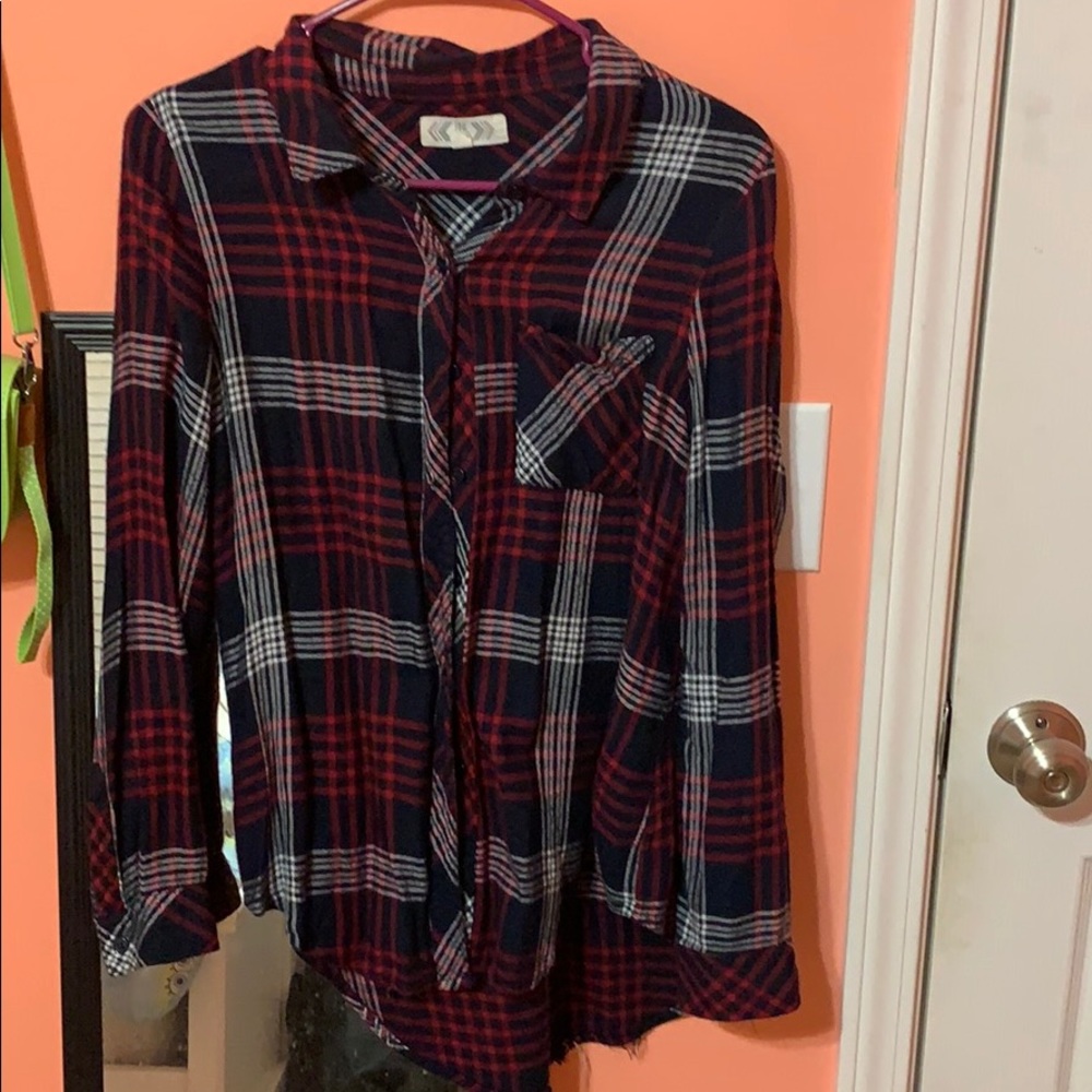 plaid shirt.